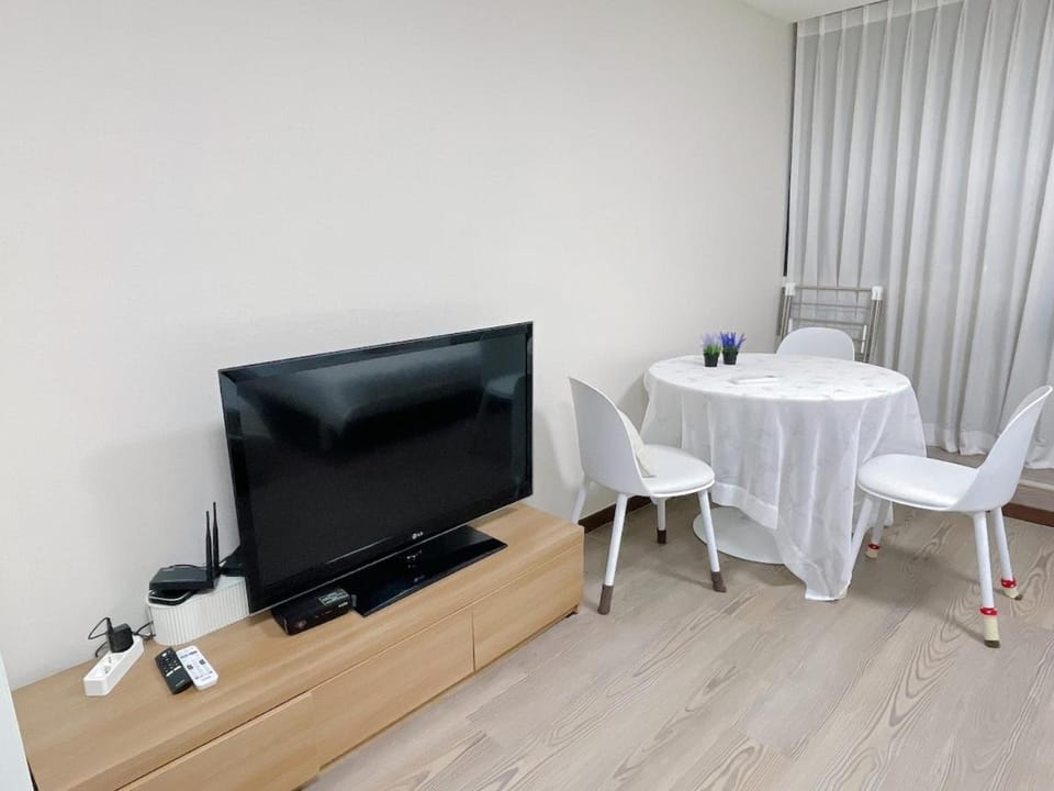 Private accommodation near Hongik University Station Apartment in Seoul
