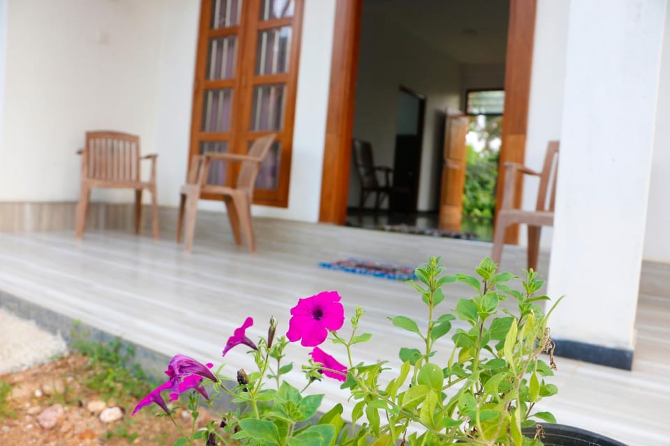 Indra Villa Bed and Breakfast in Southern Province