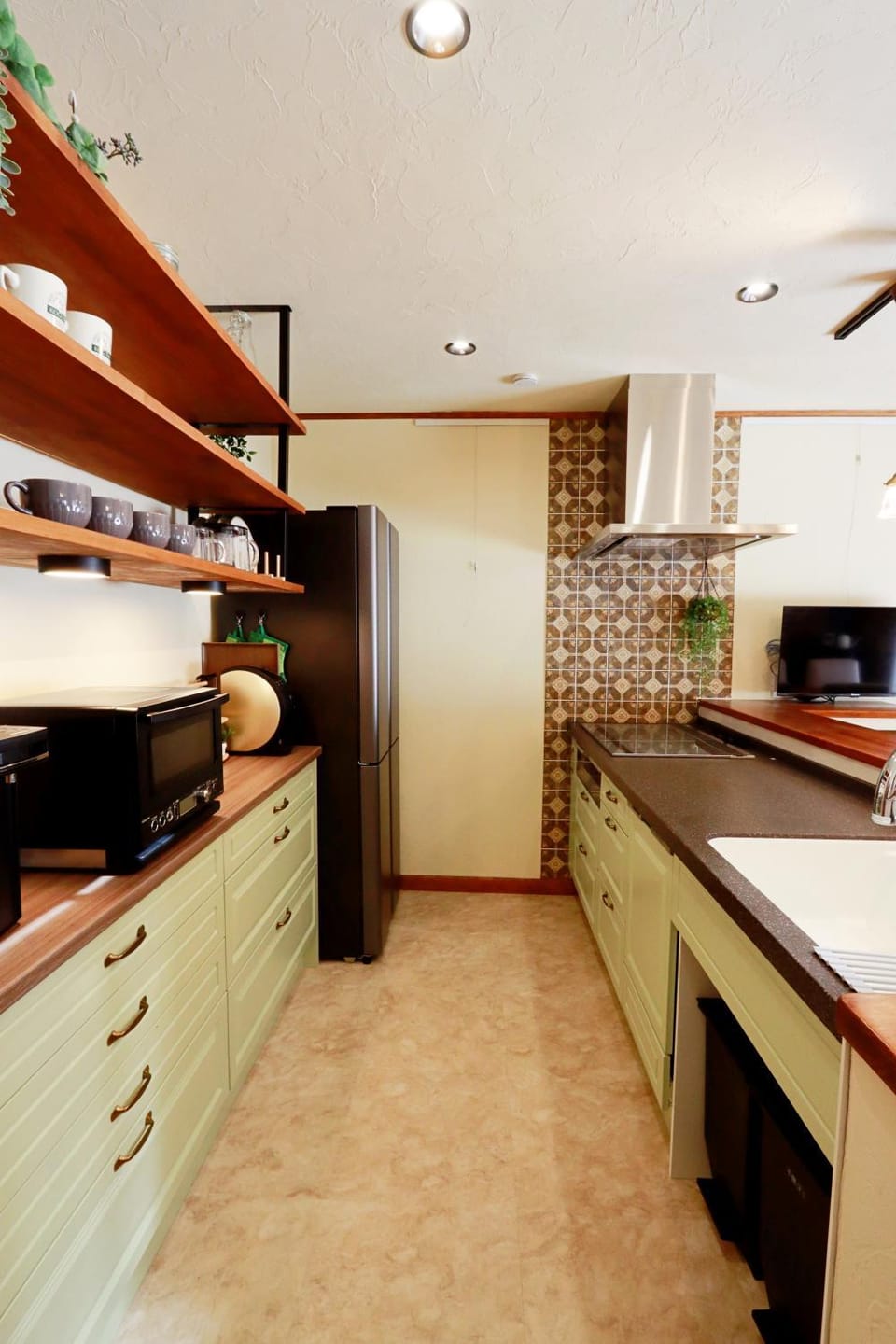 Kitchen or kitchenette