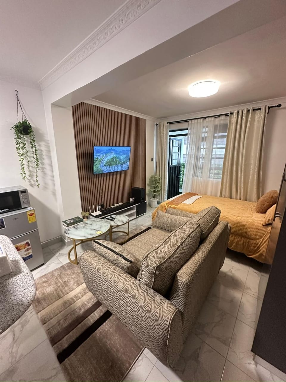 Crown and mane,Marekia-Ruaka Bed and Breakfast in Nairobi