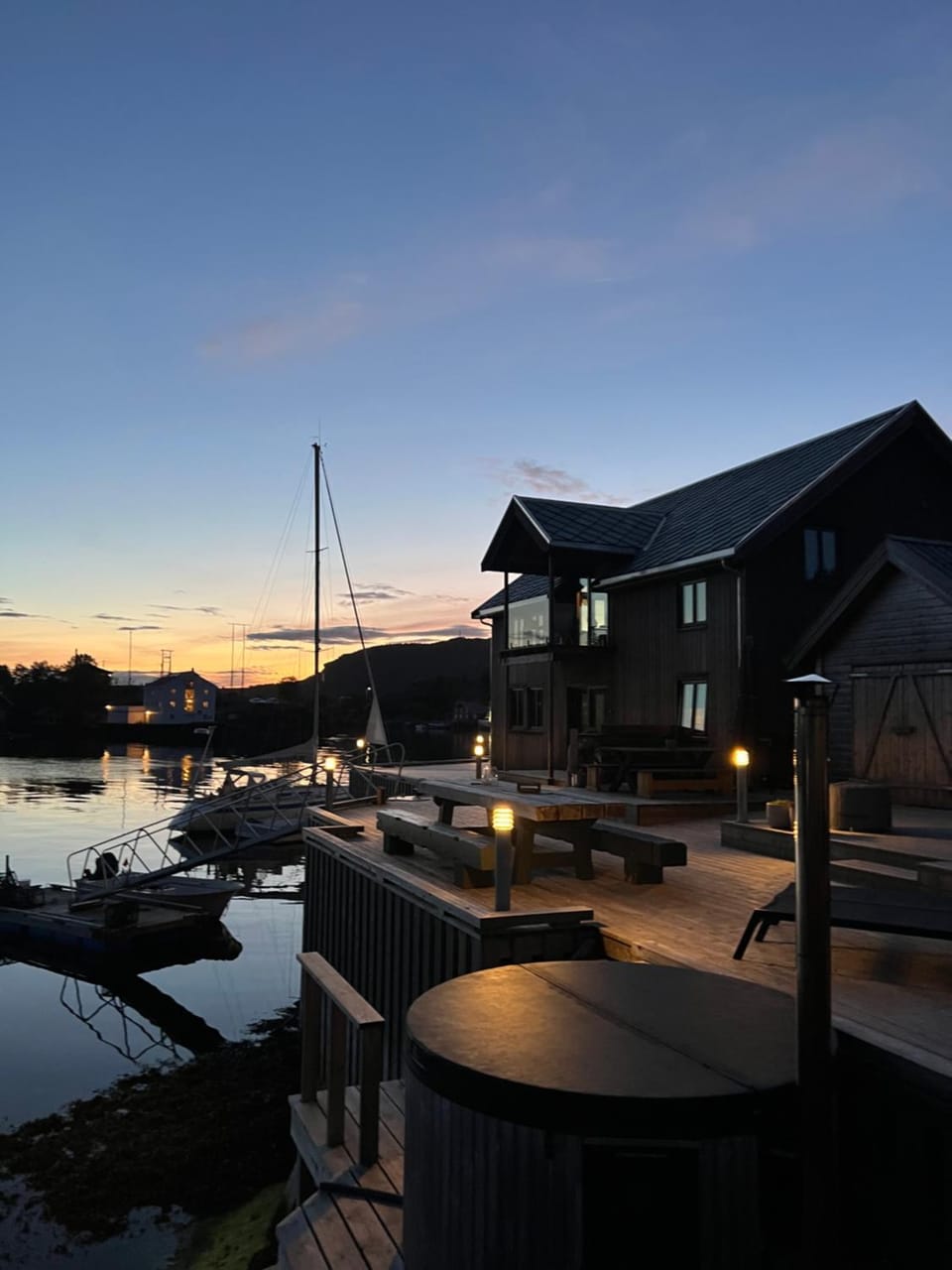 Amundøya Seaside Apartment in Trondelag
