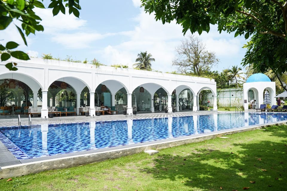 Property building, Swimming pool
