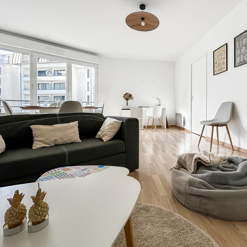T2 moderne terrasse, parking, proche commerces Apartment in Rouen