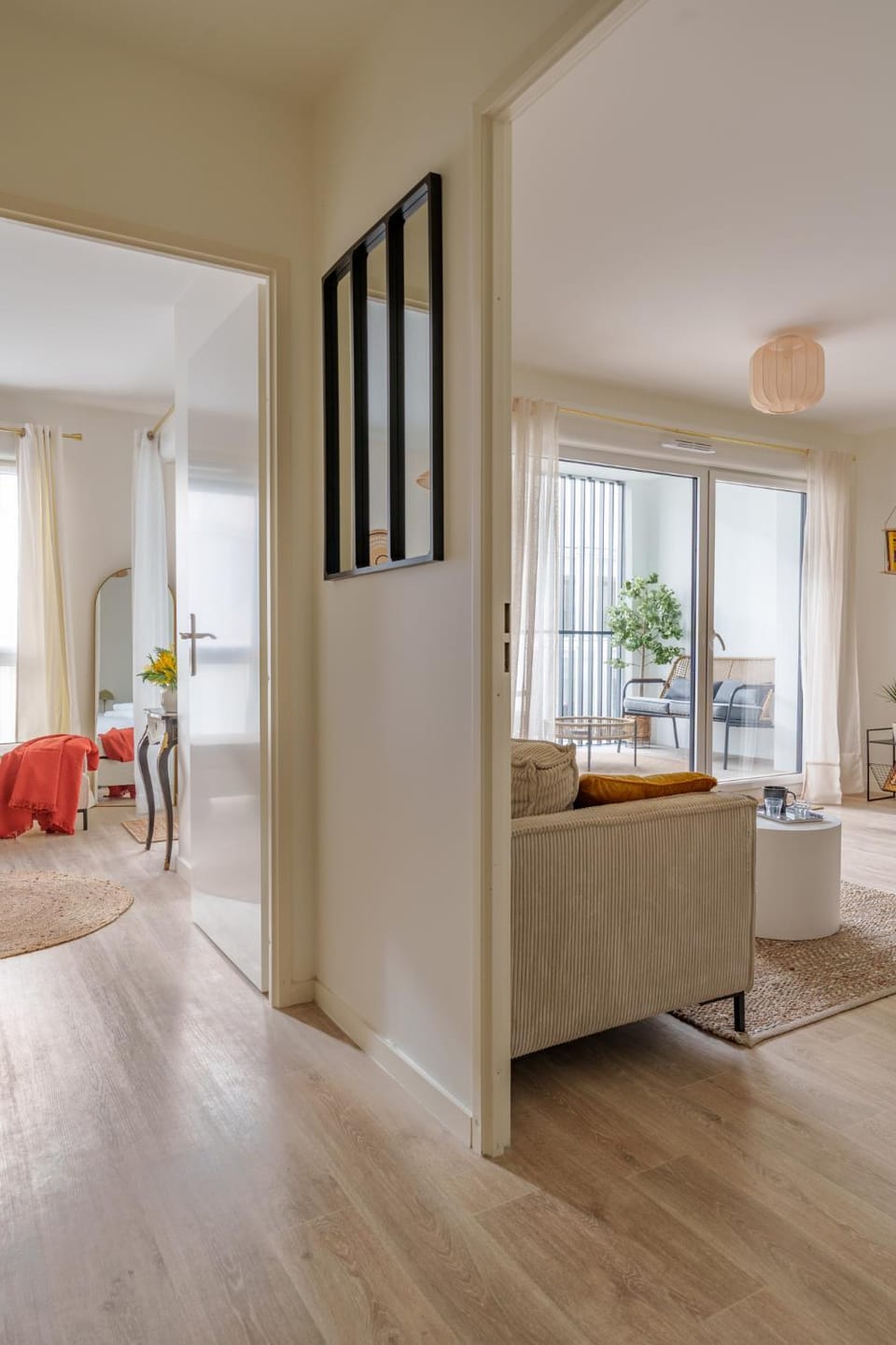 Living room, Photo of the whole room, Seating area