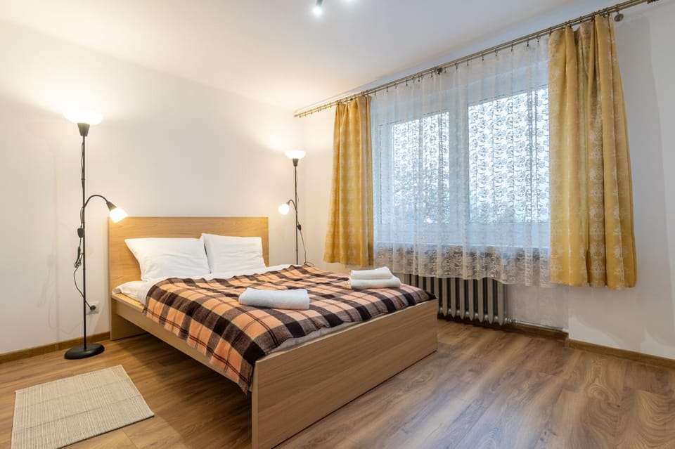 Bed, Photo of the whole room, Bedroom, internet