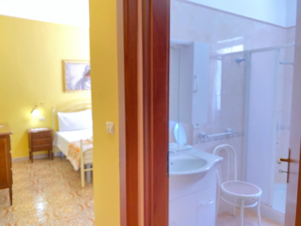 Toilet, Bed, Bathroom, Photo of the whole room, Bedroom