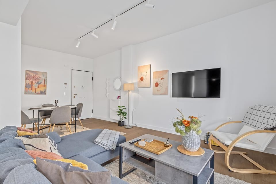 TV and multimedia, Living room, Dining area