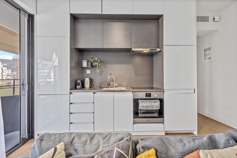 oven, washing machine, kitchen