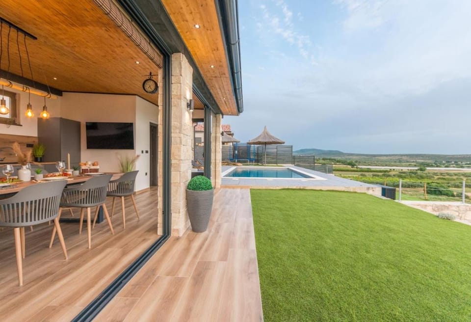 Villa La Vrana Zadar Villas Villa in Zadar County