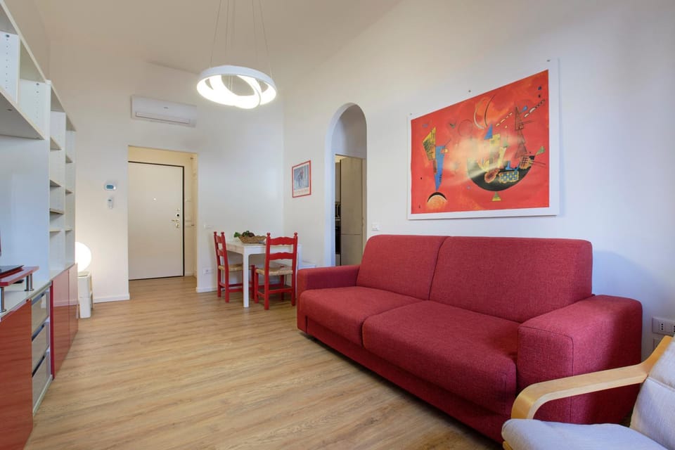 TV and multimedia, Living room, Seating area, air conditioner
