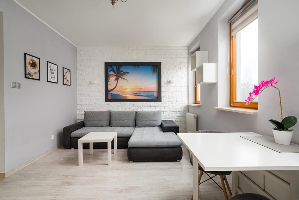 Piaskowa Comfort Apartment by BookingHost Apartment in Warsaw
