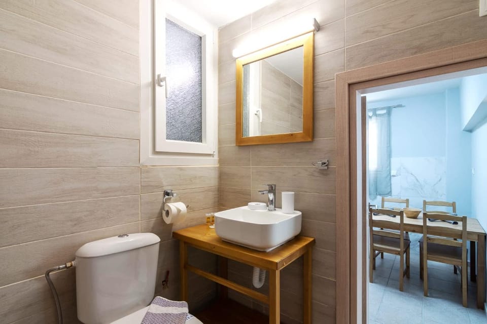 Cozy Corner in Petralona Apartment in Athens