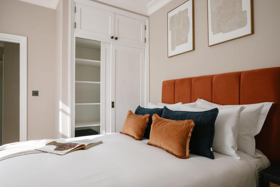 Bed, Bedroom, wardrobe