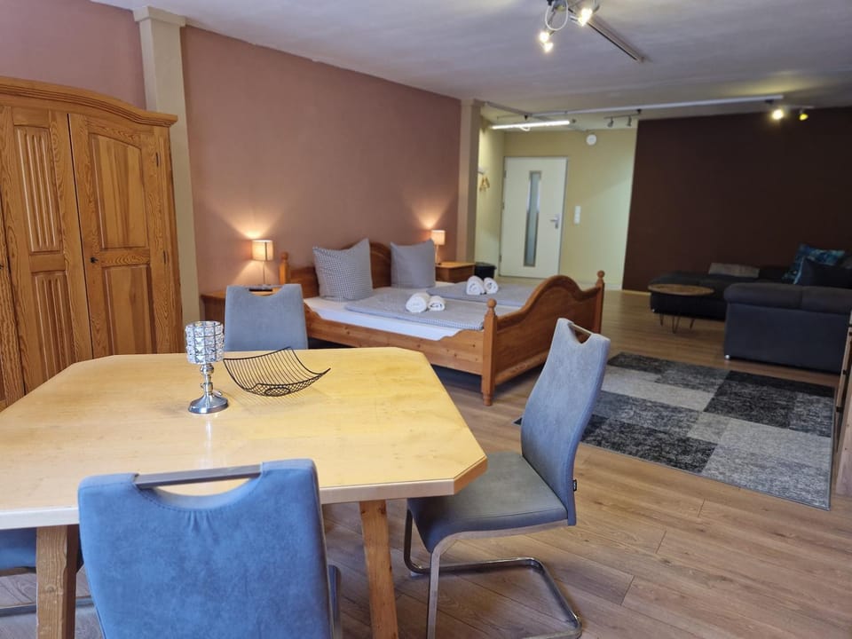 Photo of the whole room, Dining area