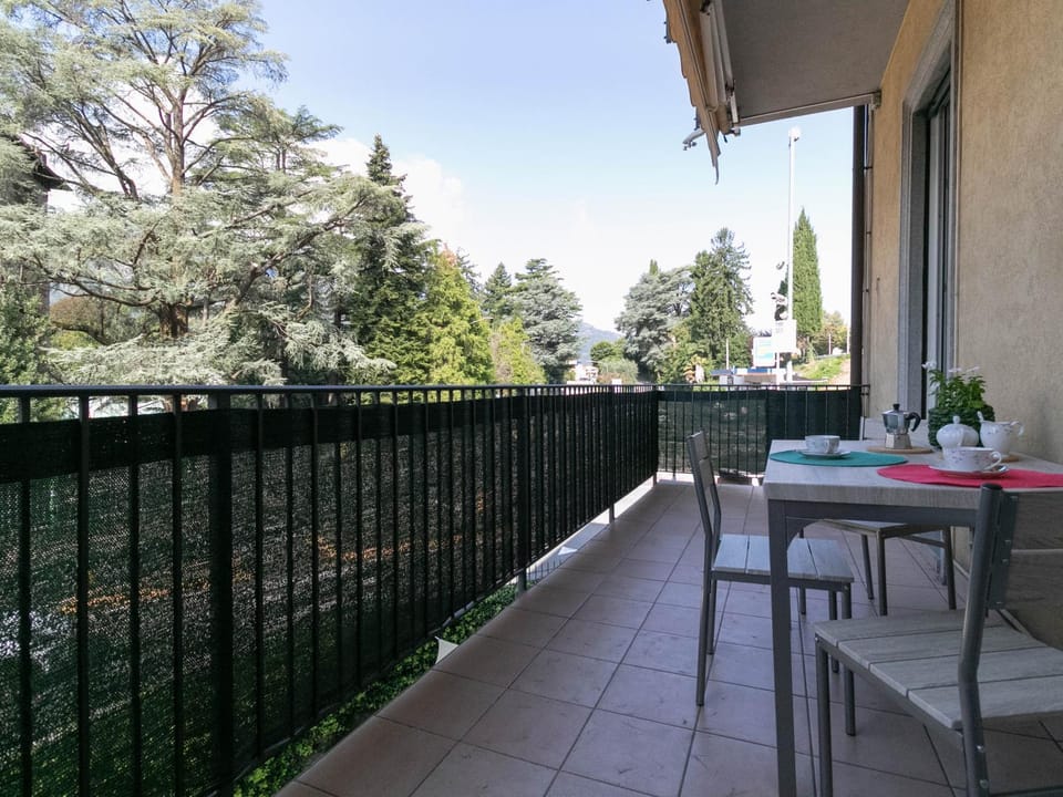 Mamma Ciccia - Casa Sara roomy one-bedroom apt Apartment in Mandello del Lario