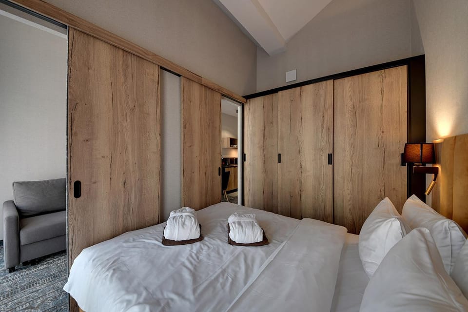 Bed, Bedroom, wardrobe