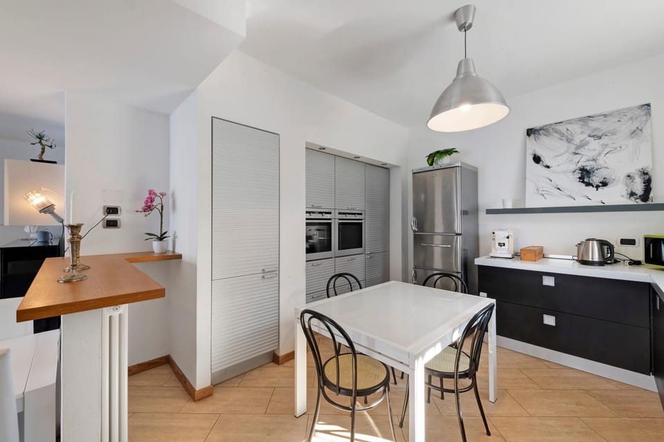 Property building, Kitchen or kitchenette, Living room