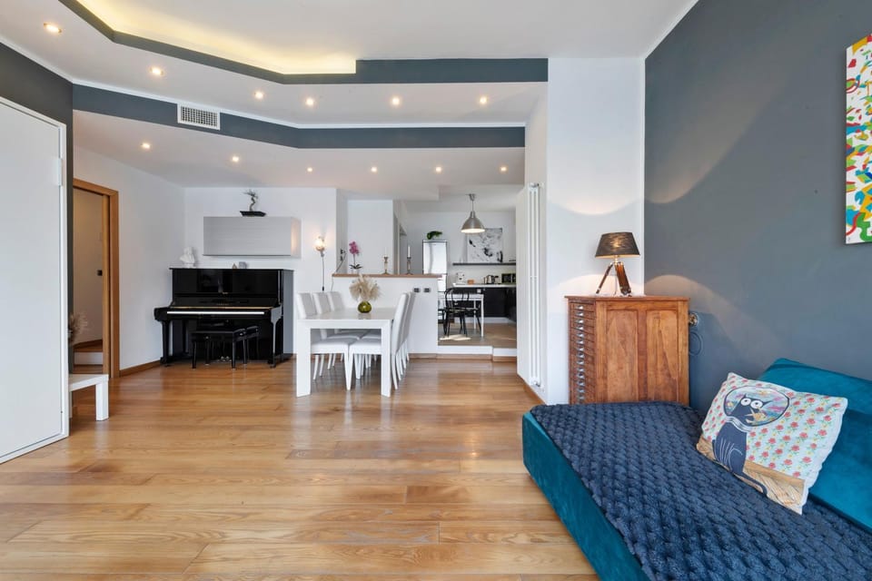 Property building, Living room