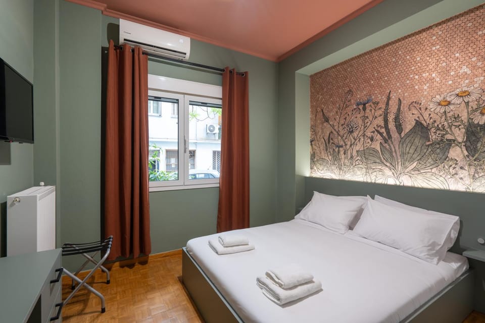 Bed, TV and multimedia, Bedroom, safe, towels, wardrobe, air conditioner
