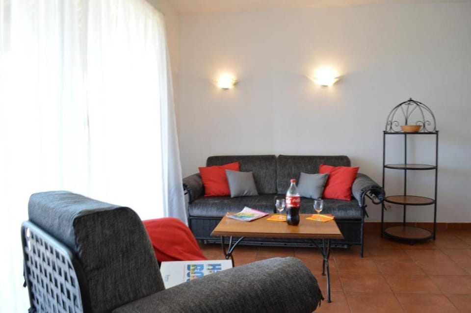 SM320-164 SAINTE MAXIME Appartement 3 pièces 6 couchages parking et piscine Apartment in Sainte-Maxime