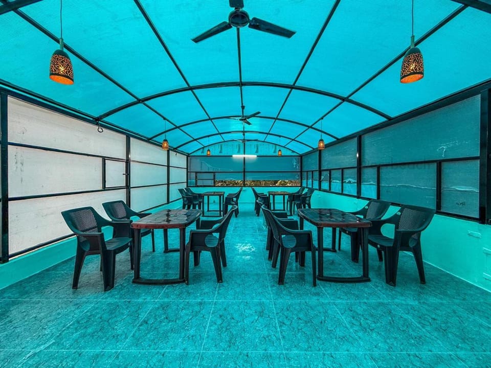 Restaurant/places to eat, Banquet/Function facilities
