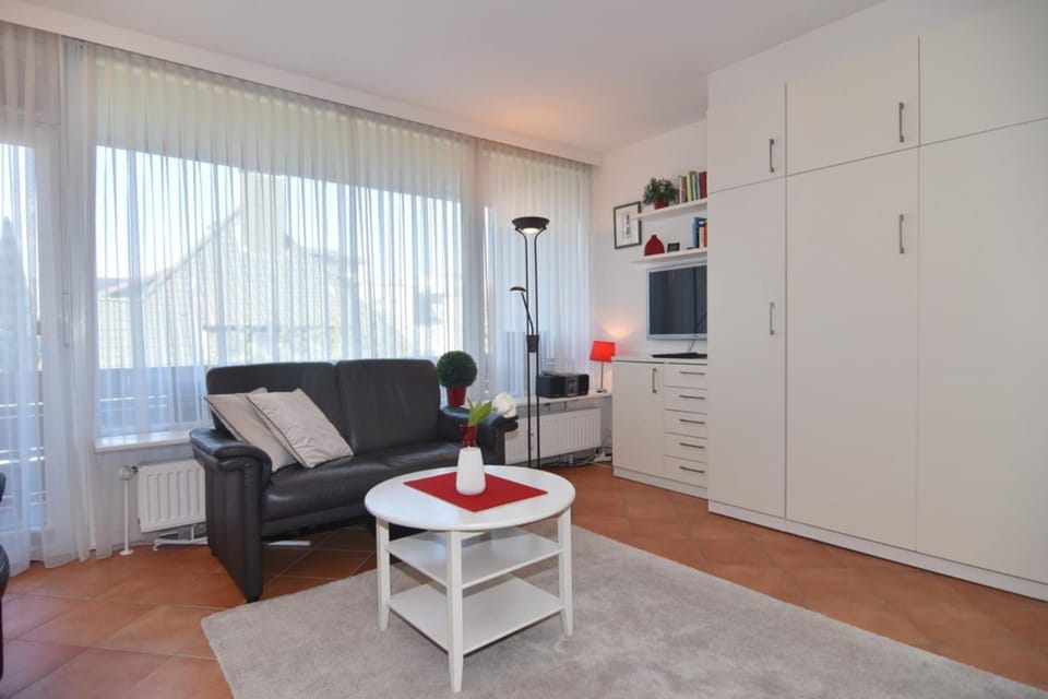 Klaus-Groth-Straße 2, Whg 21 Apartment in Westerland