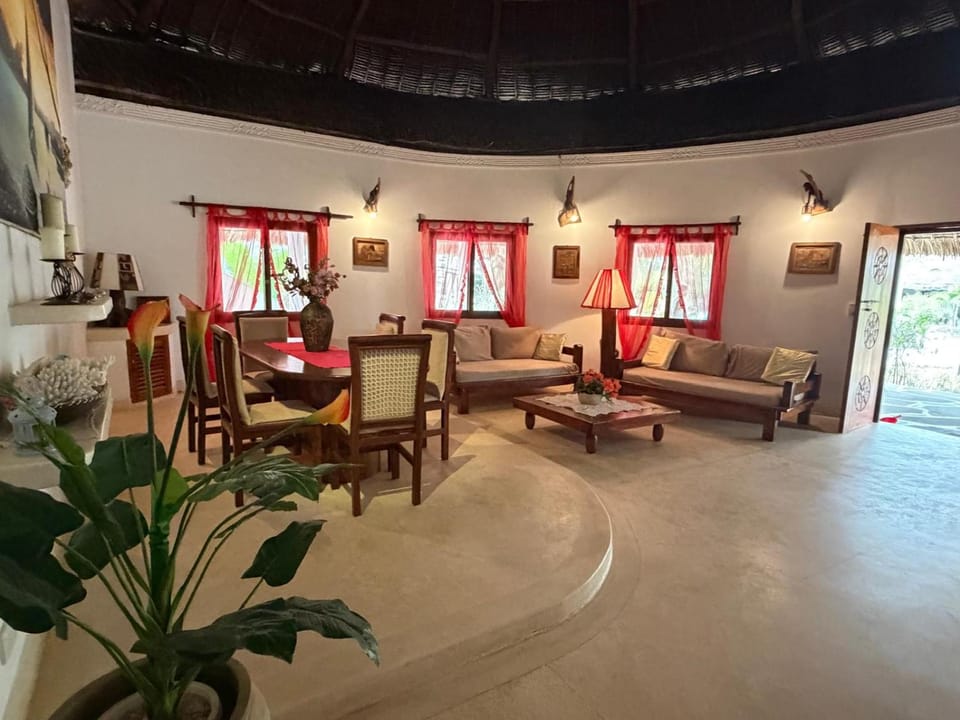 Mama House in Baobab Village Watamu Villa in Kenya