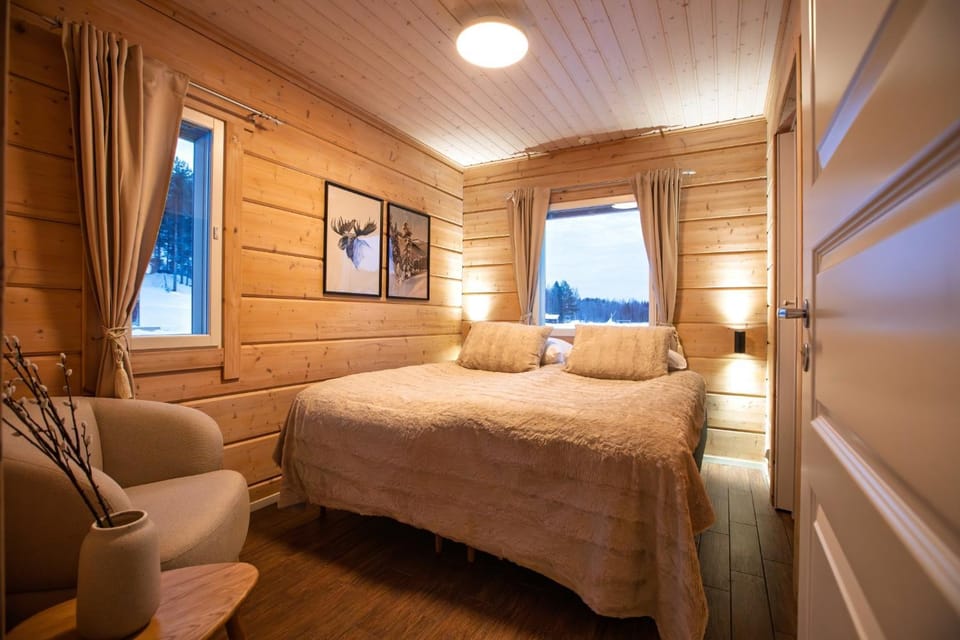 Sonka Resort Lakeside Villa with Private Sauna & Hot Tub Villa in Rovaniemi