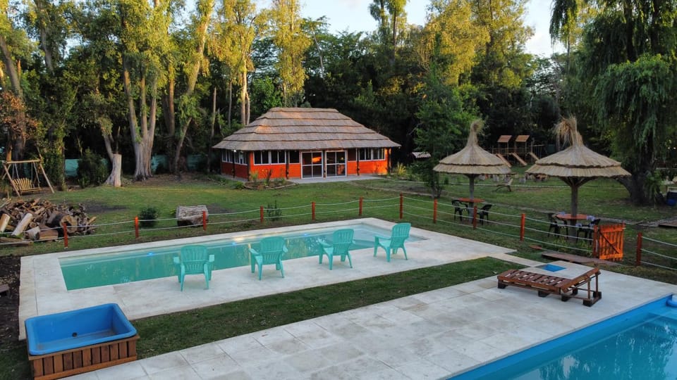 Swimming pool