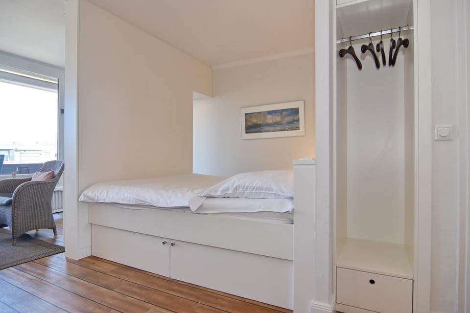 Klaus-Groth-Straße 2, Whg 46 Apartment in Westerland