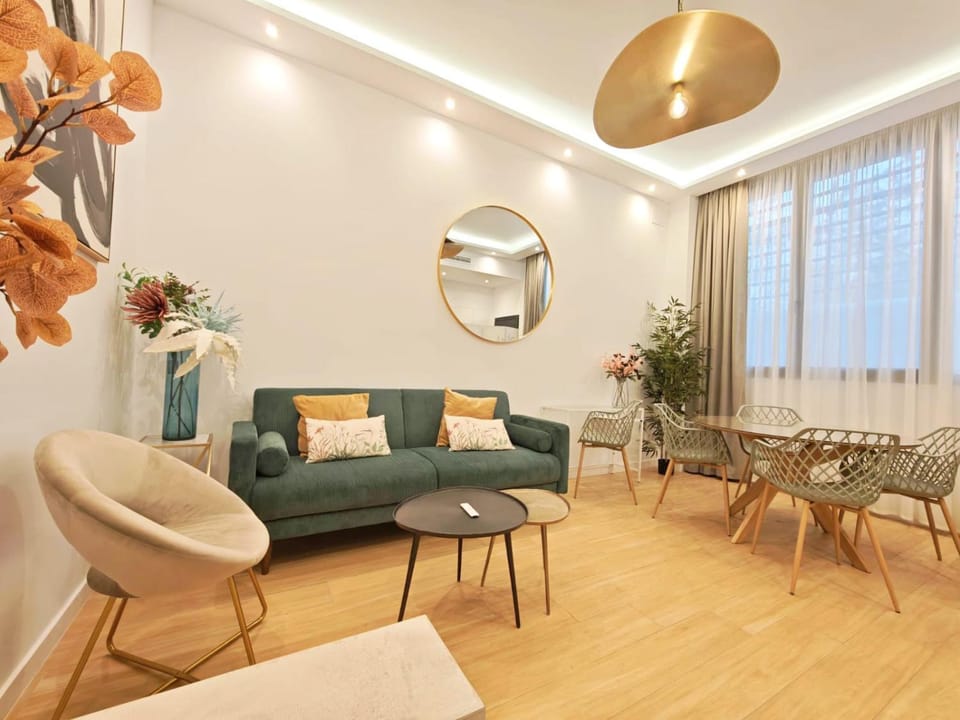 Cavestany Suites Apartment in Seville