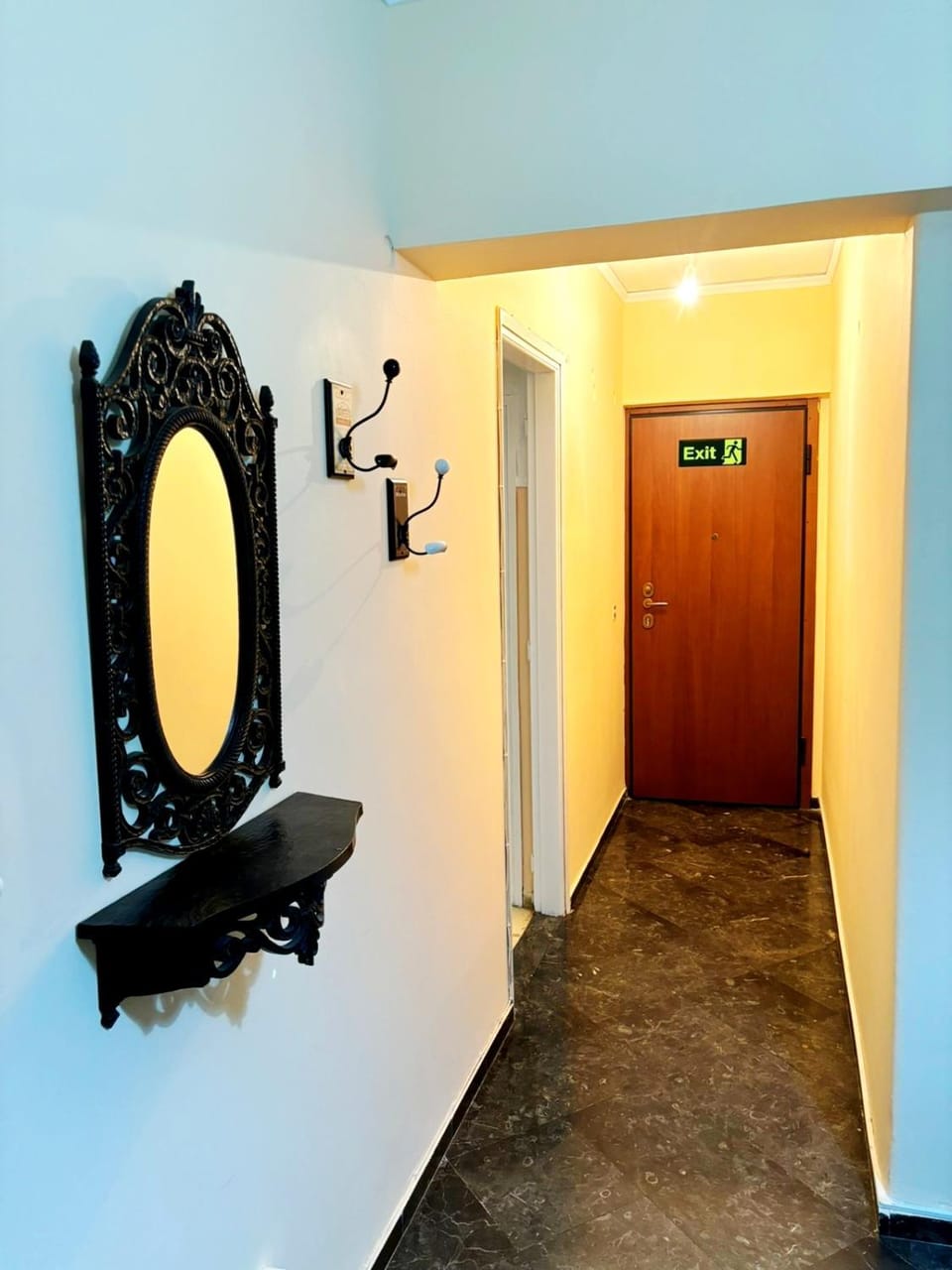 Imperial 3 Bed and Breakfast in Athens
