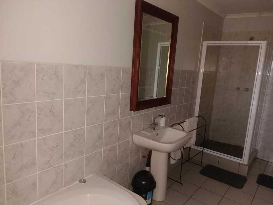 Eagles Lodge One Chalet in KwaZulu-Natal