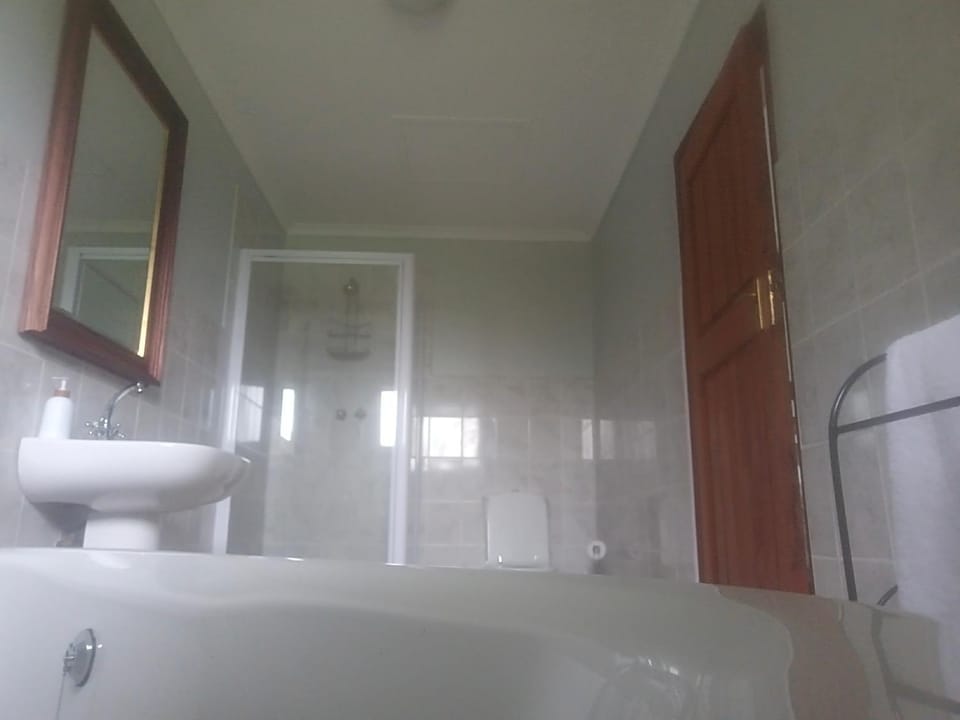 Eagles Lodge One Chalet in KwaZulu-Natal