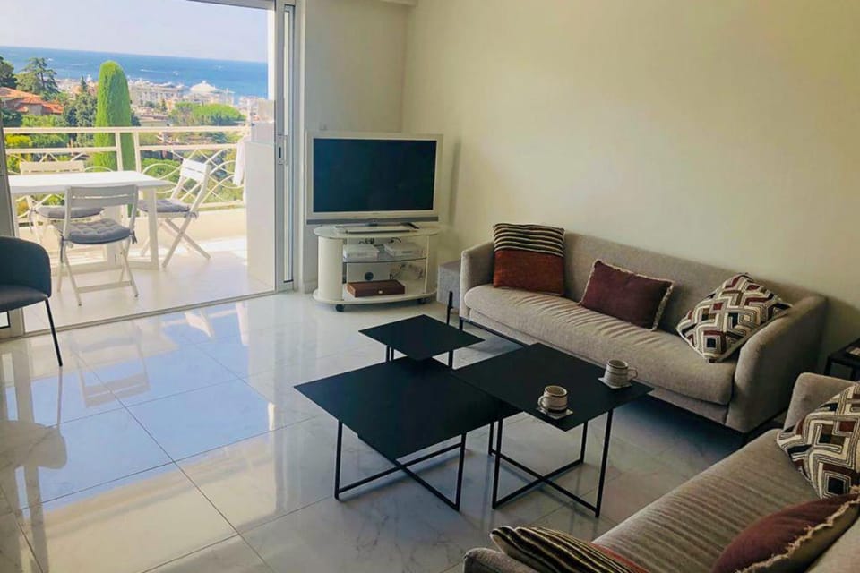 Sea view apt with-pool-Cannes festival Apartment in Cannes