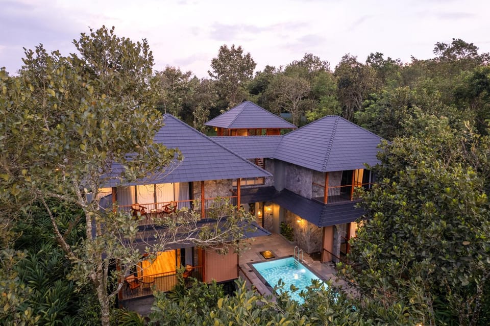 Property building, Natural landscape, Garden, Garden view, Pool view, Swimming pool
