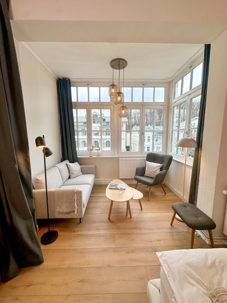 Living room, Seating area