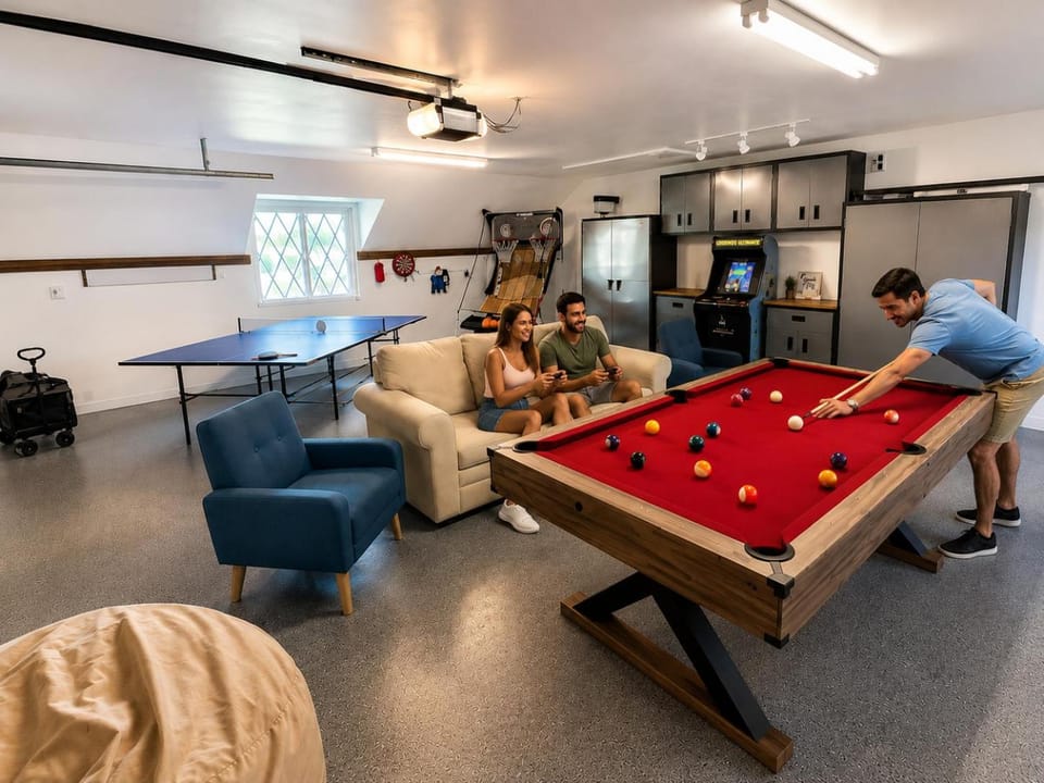 Billiard, Game Room, Table tennis, Seating area, Entertainment