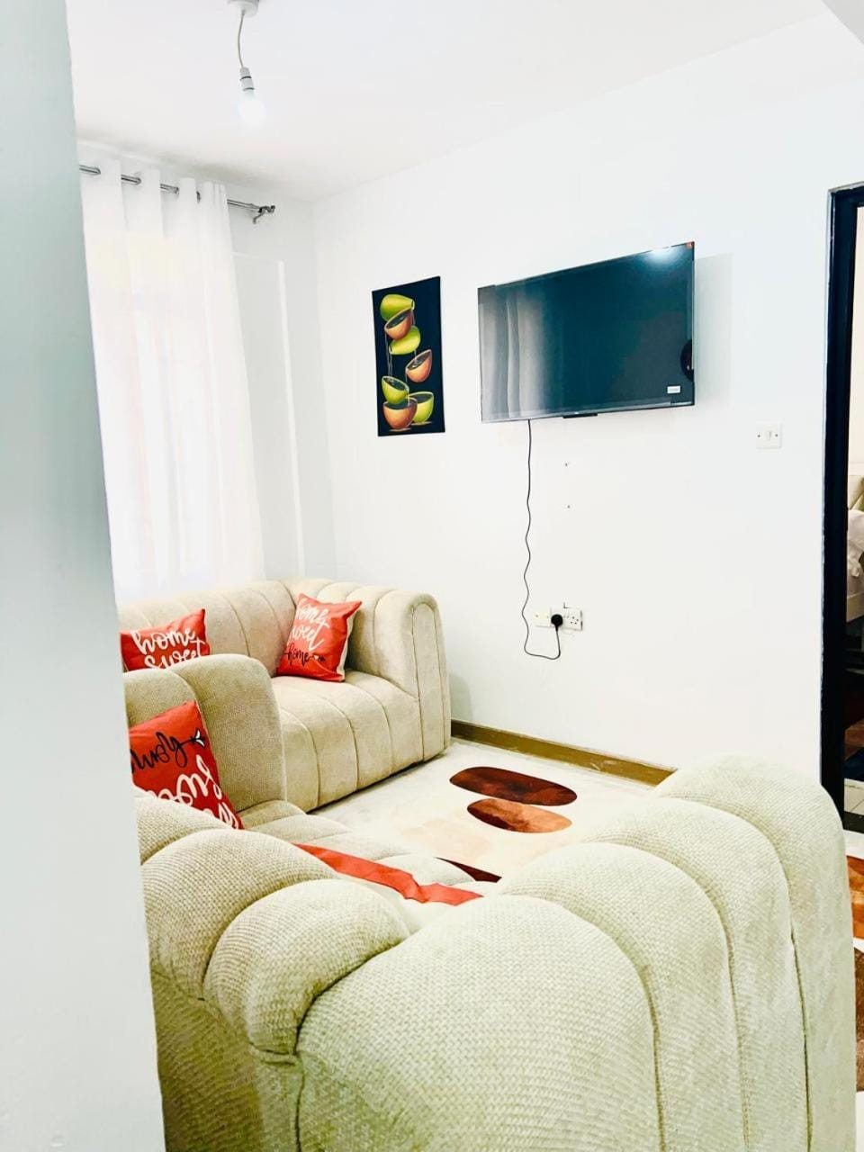 Communal lounge/ TV room, TV and multimedia, Living room, Seating area, Evening entertainment