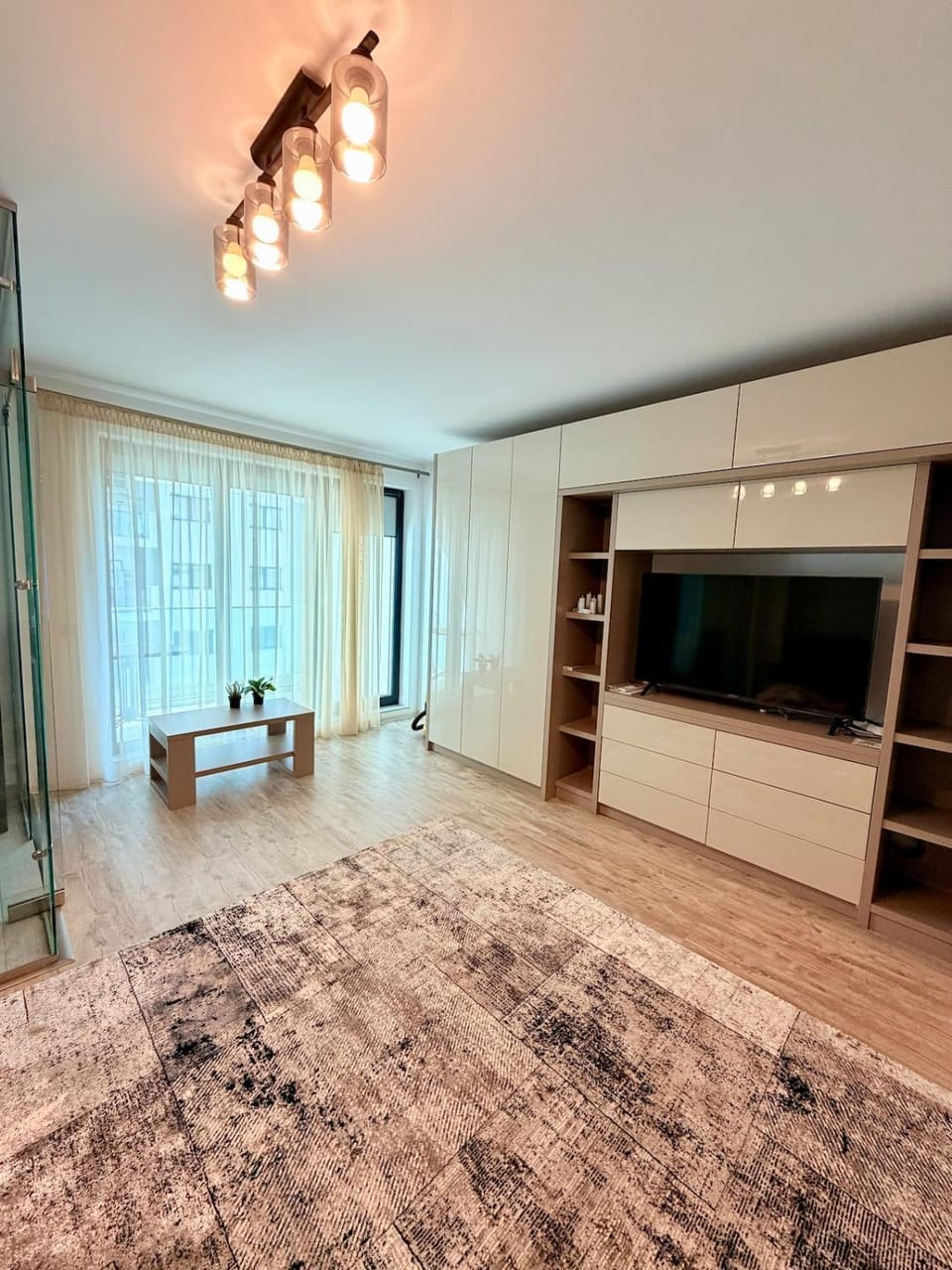Comfort Elegance in Bucharest Center Apartment in Bucharest