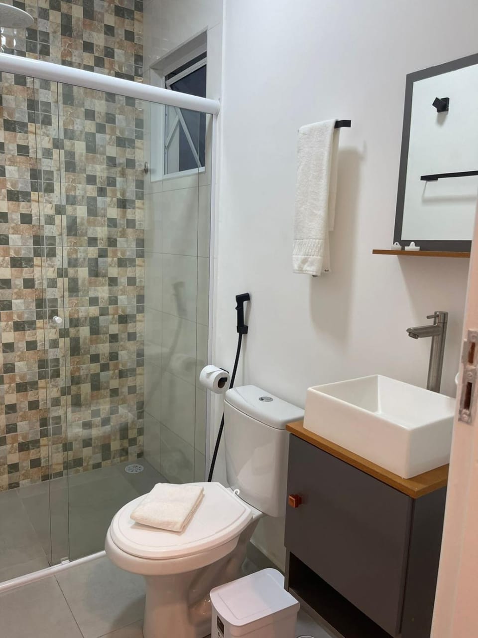 Day, Night, Bathroom, Bedroom, minibar, air conditioner