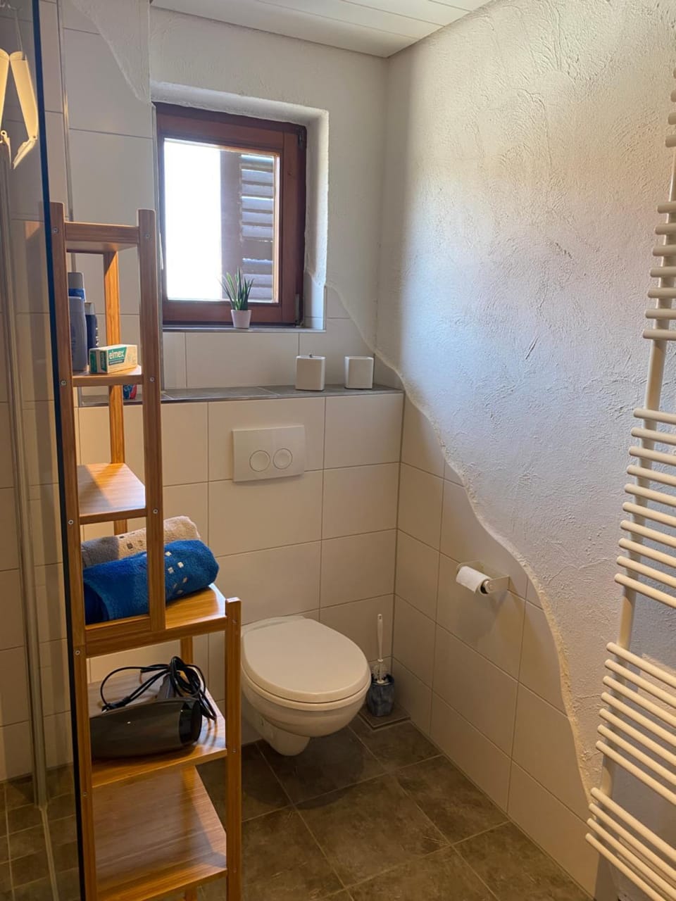 Einzelzimmer am Homboller Hof mit Gemeinschaftsraum Vacation rental in Baden-Württemberg