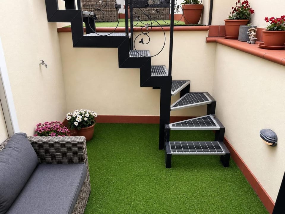 Balcony/Terrace, Garden view