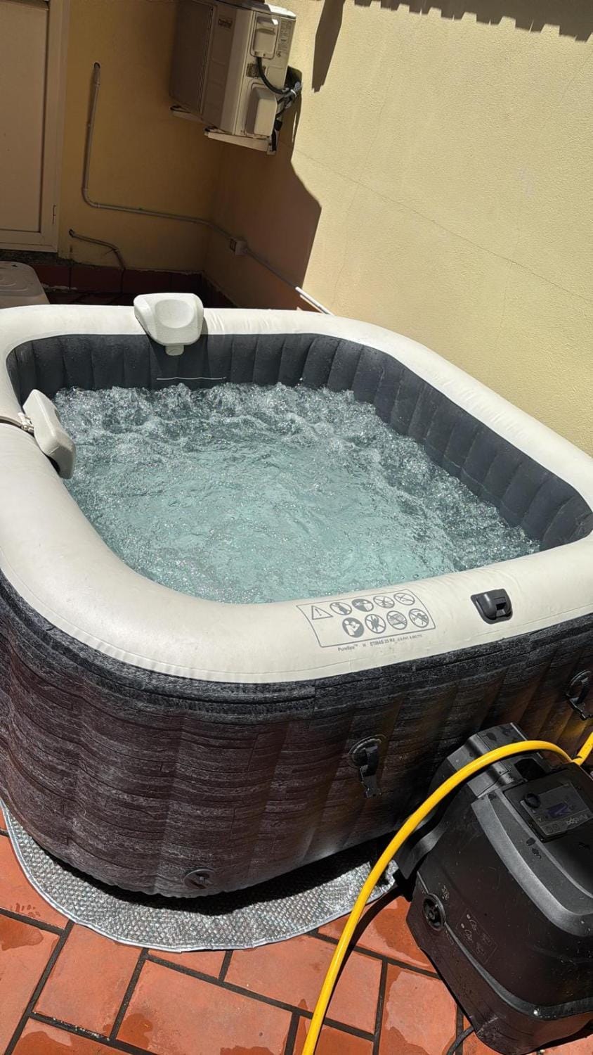 Hot Tub, Balcony/Terrace, Swimming pool, Swimming pool