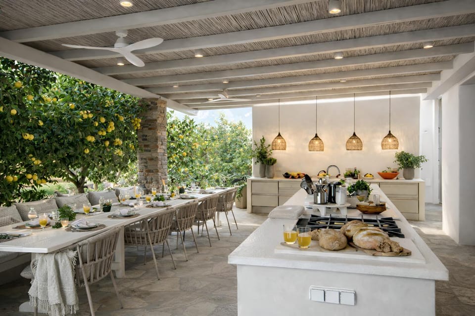 Balcony/Terrace, Food