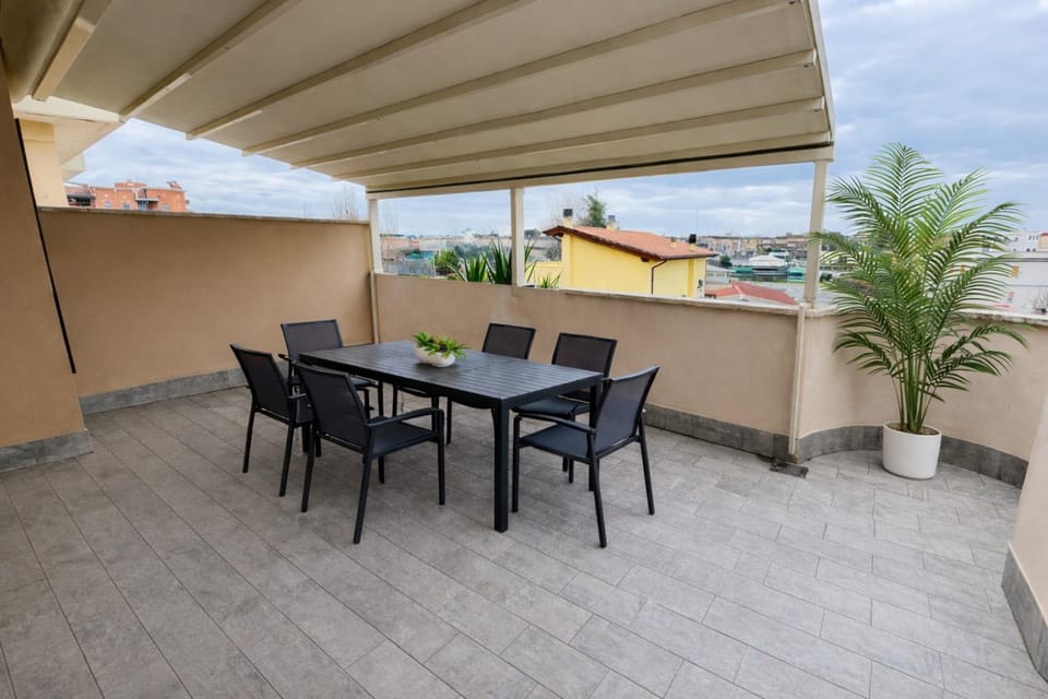 Patio, Patio, Spring, Day, Night, Winter, Summer, Balcony/Terrace, Balcony/Terrace, Photo of the whole room, Seating area, Floor plan, Dining area, Autumn, Seasons, Sunset, Inner courtyard view, Parking, flat iron, furniture, furniture, hair dresser, internet, internet, laundry