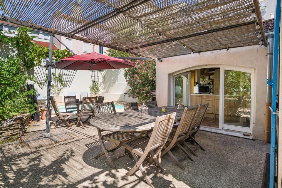 La Cerisaie Bed and Breakfast in Villeurbanne