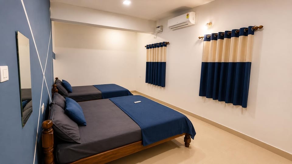 Bed, Photo of the whole room, Bedroom, air conditioner