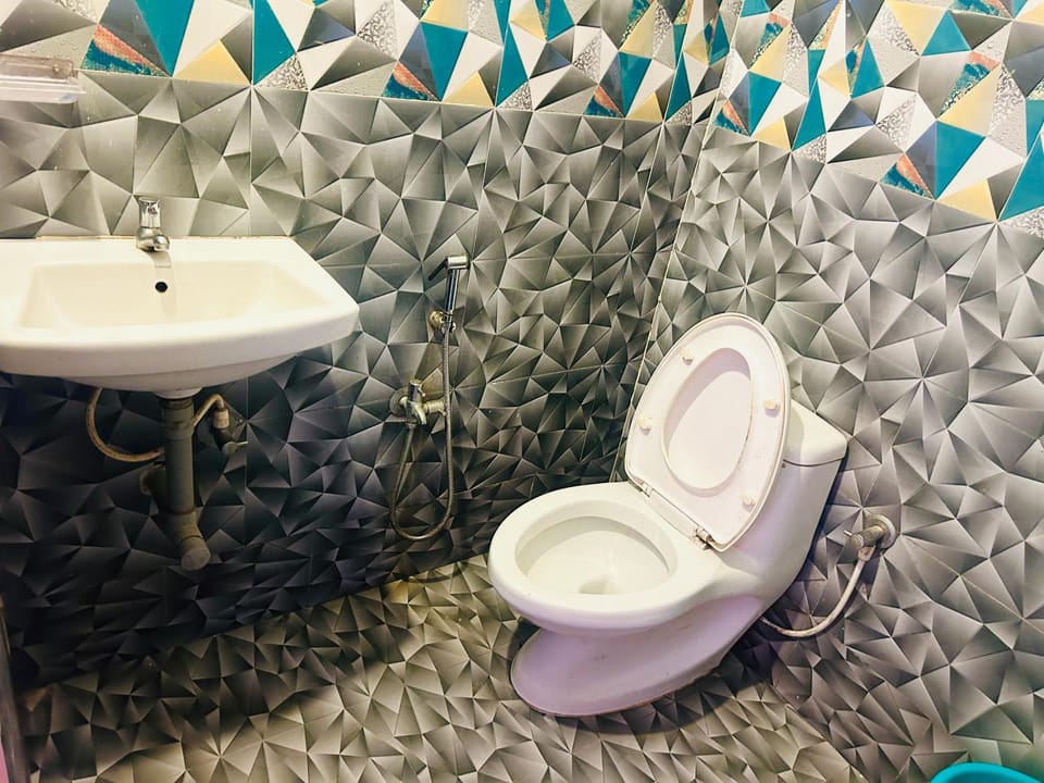 Toilet, Bathroom