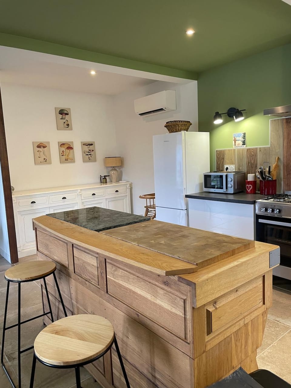 Maison La Source House in Nouvelle-Aquitaine